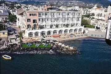 Miramare E Castello