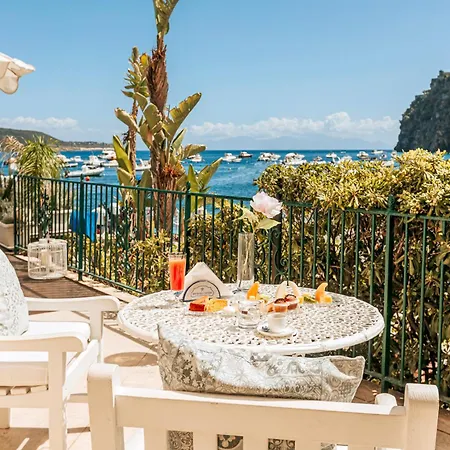 Готель Miramare E Castello 5*