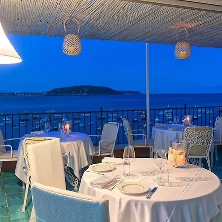 Miramare E Castello