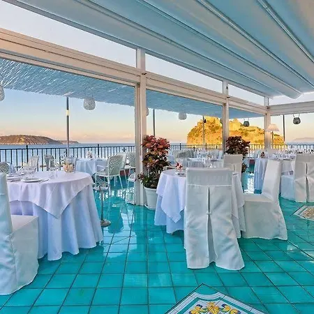 Miramare E Castello Готель 5*
